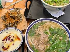 -云阿蛮云南生烫牛肉米线(奉贤路店)