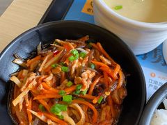 -老娘舅餐厅(黄龙体育中心店)