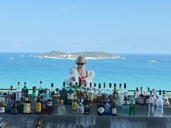 -瑰丽酒店·海吧·天际下午茶·现场DJ·天台酒吧