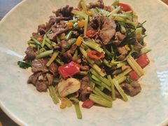 小炒黄牛肉-小厨师·二十年沈家门小海鲜(百井坊巷店)