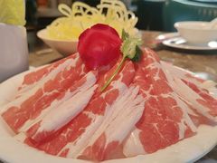 -三人行·骨头王鲜鸡自助火锅(徐汇店)