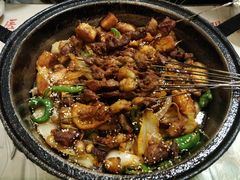 -老钟家烤羊排·敦伊阁清真餐厅胡羊焖饼