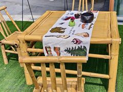 -山野的朋友露营炭火烤肉