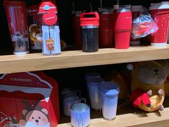 零售区-星巴克臻选(郑州国贸360广场店)