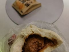 -白玉兰食品甜凤店(合生汇店)