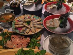 -红鼎豆捞·非遗鲍皇汤火锅(宝丰路店)