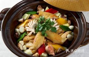 Dumpling Noodle Dry Vegetable Hot Pot