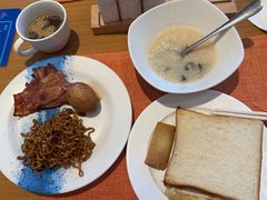 -亚龙湾希尔顿自助餐厅·海鲜·烧烤·沙滩BBQ·现场乐队