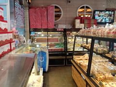 面包甜点陈列柜-申氏糕点(三好街店)