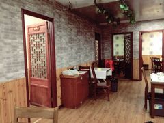 -老鄞江清水龙虾馆-赵赵家(江北店)