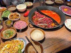 -萍姐火锅·公路夜市(武汉首店)