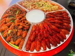 -肥肥虾庄·金牌油焖大虾(汉口城市广场店)