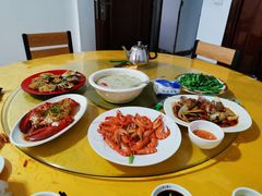-小辣妹川味海鲜加工店(第一市场椰风巷店)