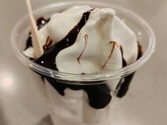 -麦当劳甜品站(高德置地广场春广场店)