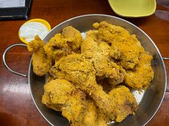 -BHC炸鸡(明洞总店)