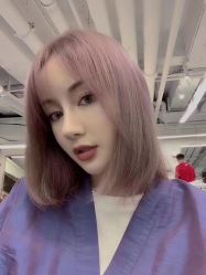 -MODEL'S HAIR