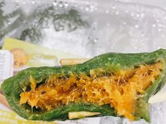 蛋黄肉松青团-沈大成(南京东路店)