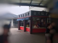 -平望服务区·停车场