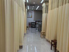 -龙脊康·颈肩腰腿痛·脊柱侧弯·运动损伤脊柱专科门诊(天河店)