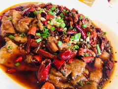 -鑫巴蜀小镇 · 水煮鱼专研店(玉桥店)