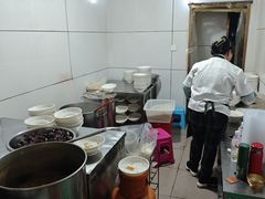 -文山荷鲜居(翠湖店)