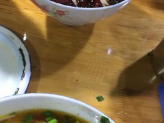 -越洋肖氏老米线(杨家坪店)