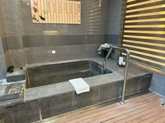 -张家港金凤凰度假村温泉