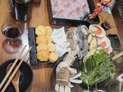 -丽江庭院·云南野生菌·海鲜火锅(鼓楼四合院店)