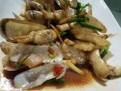 -胖大嫂渔家排档(半边山店)