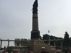 -人民防洪胜利纪念塔