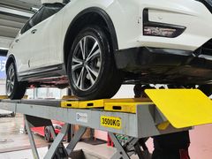 -24小时汽车搭电补胎(五方桥店)