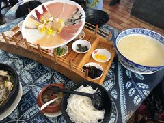 金榜过桥米线-桥香园过桥米线(国贸店)