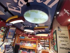 -西西弗书店&矢量咖啡(来福士广场店)