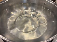 -正能量脆肉鲩火锅