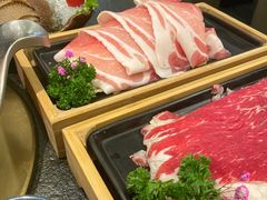 精选猪颈肉-湊湊火锅·茶憩(打浦桥日月光店)