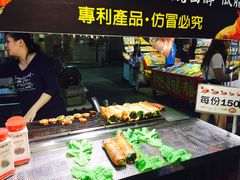 -六合夜市