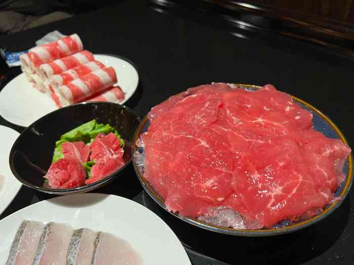 8号火锅中餐厅(成都群光君悦酒店)-"口味和环境意外的好,服务差强人意
