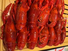 -肥肥虾庄·金牌油焖大虾(汉口城市广场店)