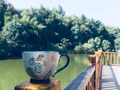 带着我新入手的瓷器跟书院来个合影-景德镇古窑民俗博览区