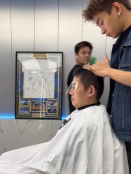 -PE SALON