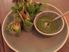 三文鱼刺身米纸卷-CHINCHIN 青青·泰国料理(万象食家店)