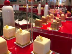 -咖啡苑自助餐厅·中国大饭店