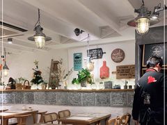 大堂-十面欢腾·海鲜面·台式Bistro(长乐路店)