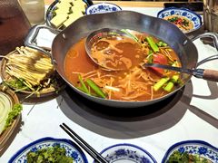 -王奋斗贵州酸汤牛肉火锅