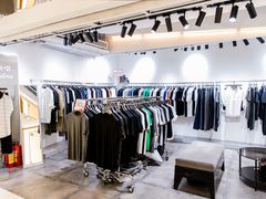 -广州白马服装市场