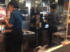 -麦当劳(展览路店)