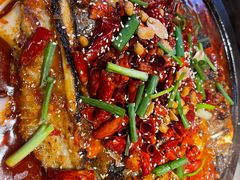 -鸣记脆皮烤鱼·海鲜烤鱼(三八广场店)
