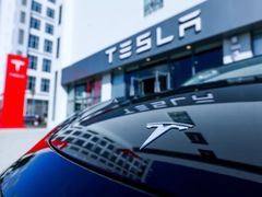 -TESLA 特斯拉(深圳观澜特斯拉直营钣喷中心)