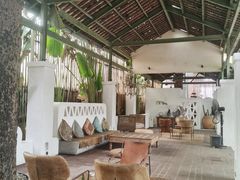 -喜洲吧·江畔老船厂·庭院餐厅(喜临院店)