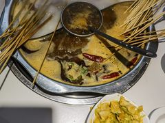 -佰人王串串香火锅(洋珠巷店)